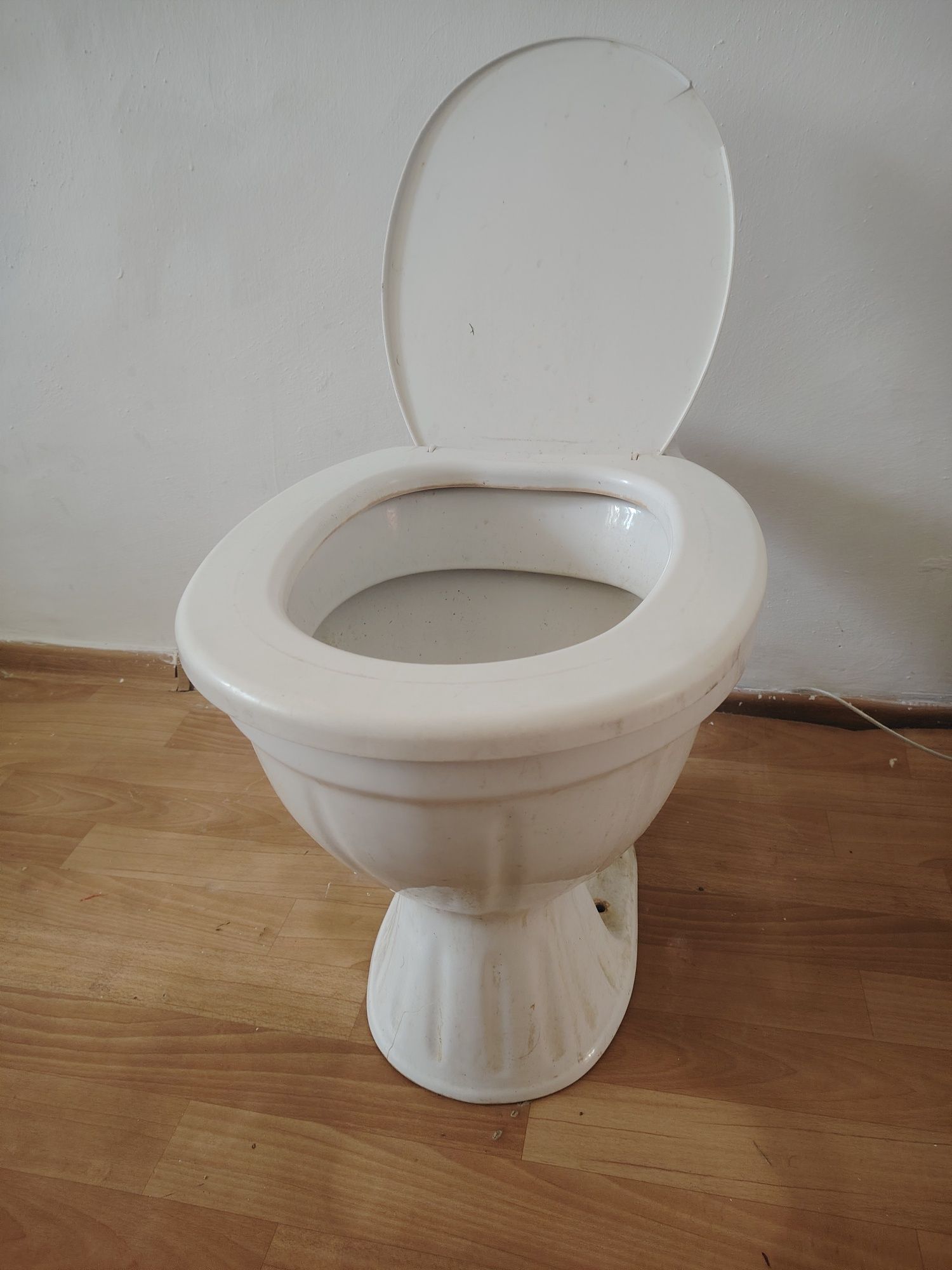 Продам унитаз б/у