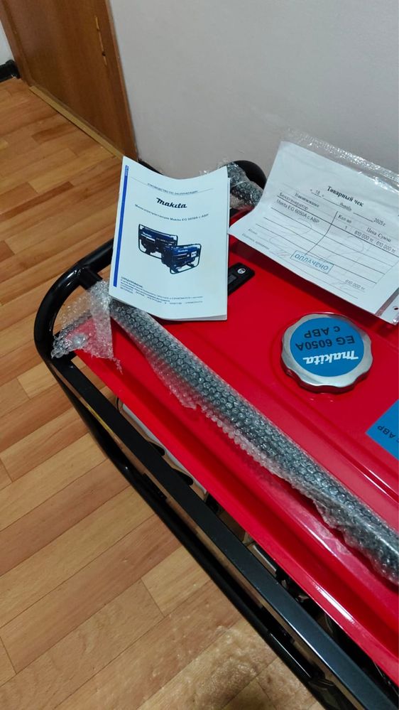 Продам Бензиновы генератор