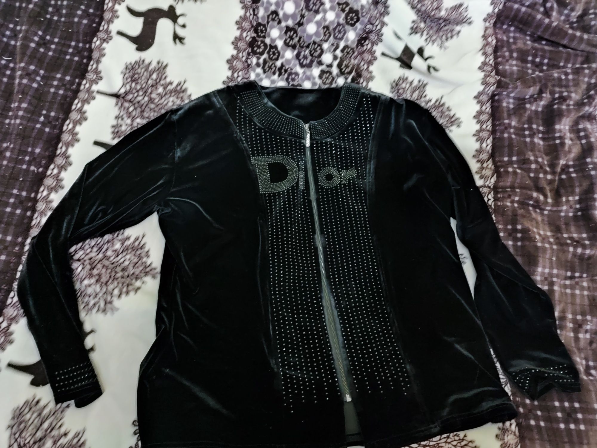 Продам женские новые кофты