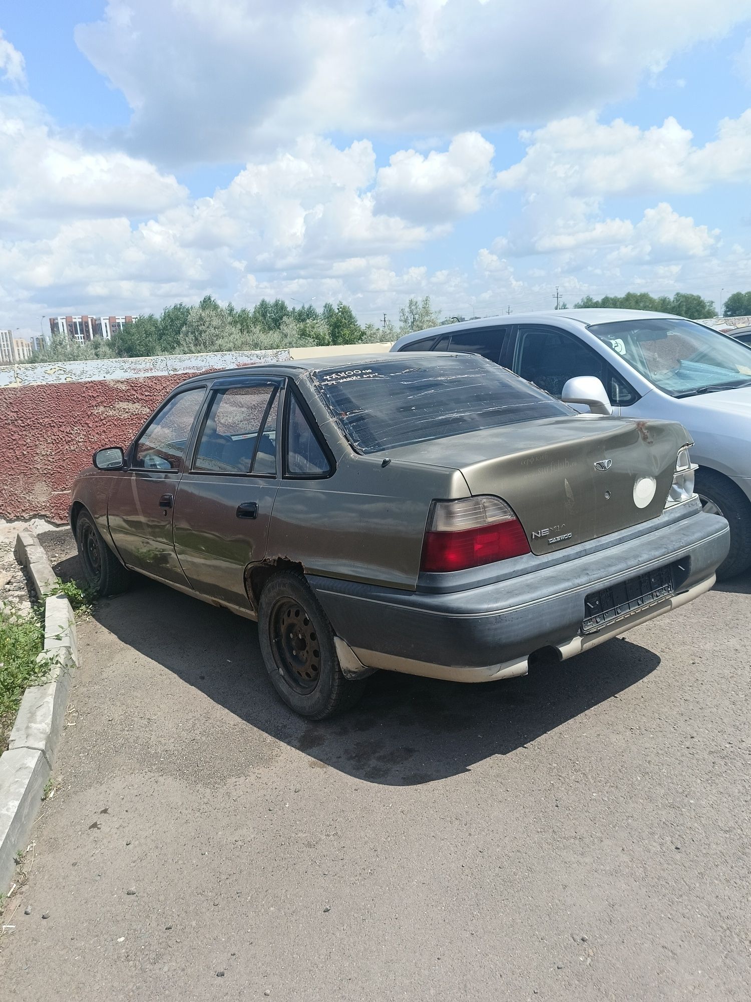 Авто на разбор Некси все запчасти есть