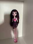 кукла Monster High Дракулаура побережье черепа/Draculaura skull shores