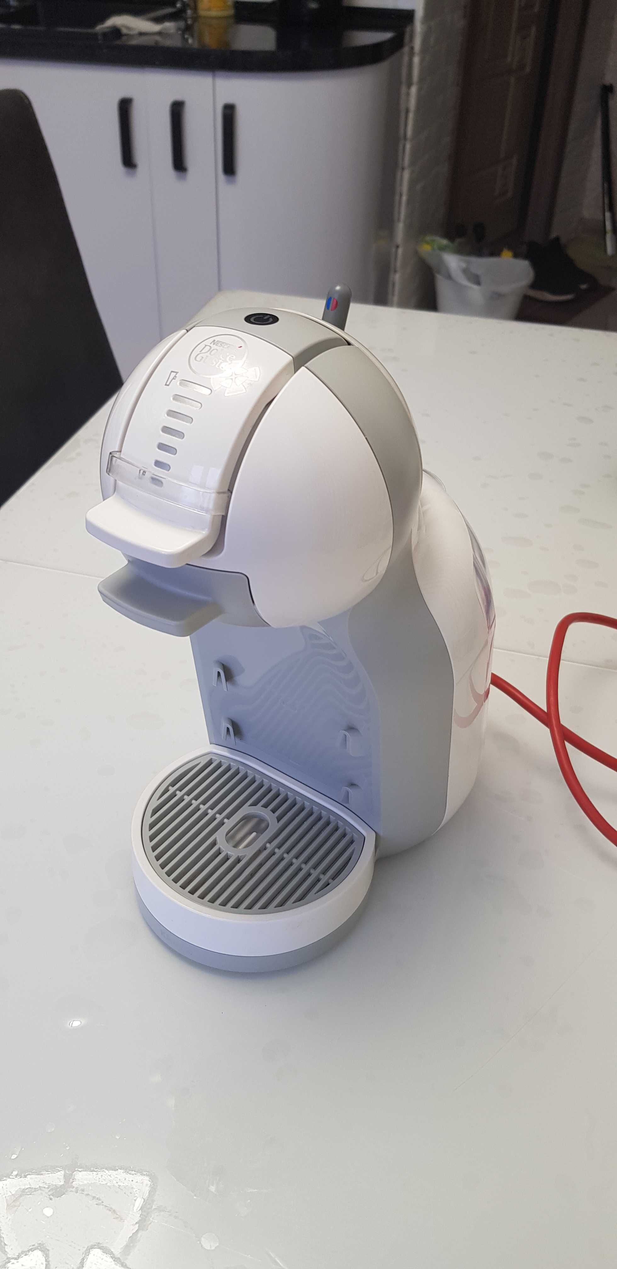 Капсульная кофемашина KRUPS MINI ME KP123B10 белая.