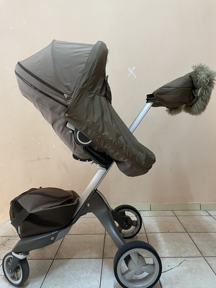 Срочно продам коляску Stokke