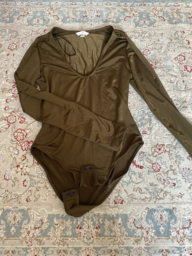 продам одежду б/у