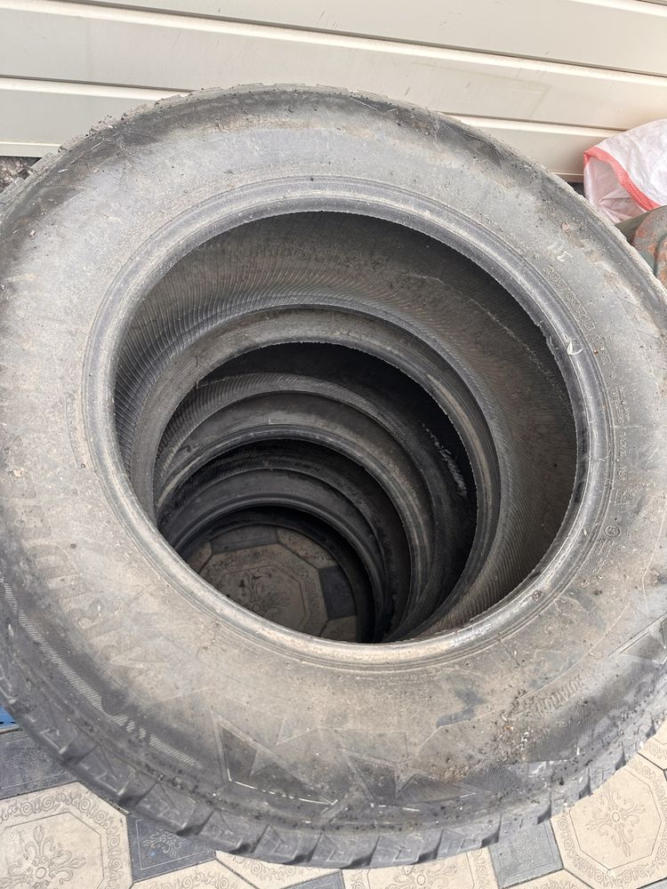 Шины Бриджстоун 285/60 R18 для TLC200