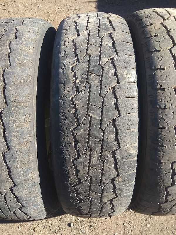 Шины 245/75 R17 - "Nokian Rotiiva AT" (Финляндия), летние.