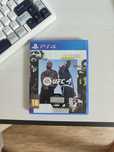 Продам UFC 4 на PS4