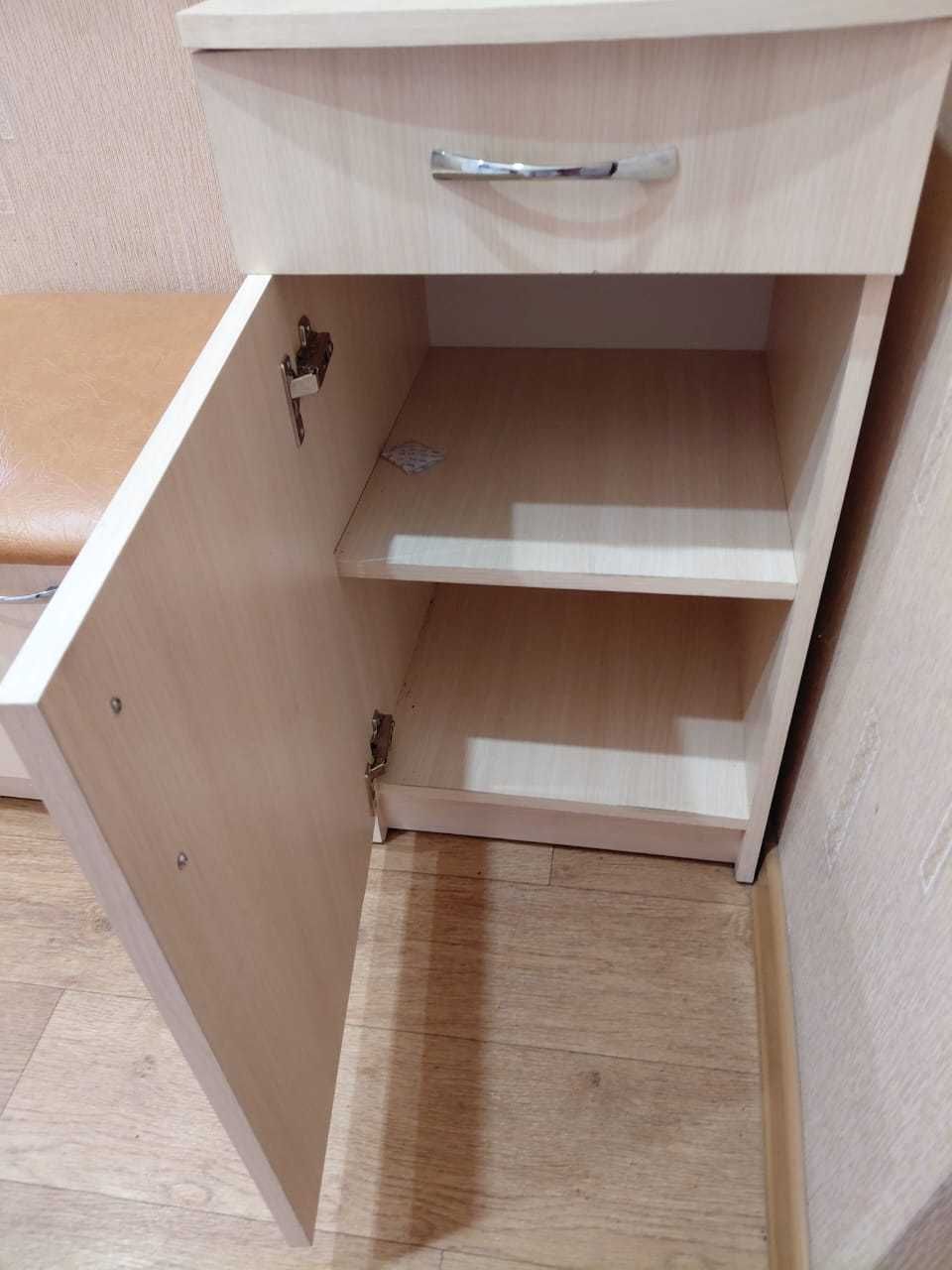 Тумба в прихожую новая (Россия)
