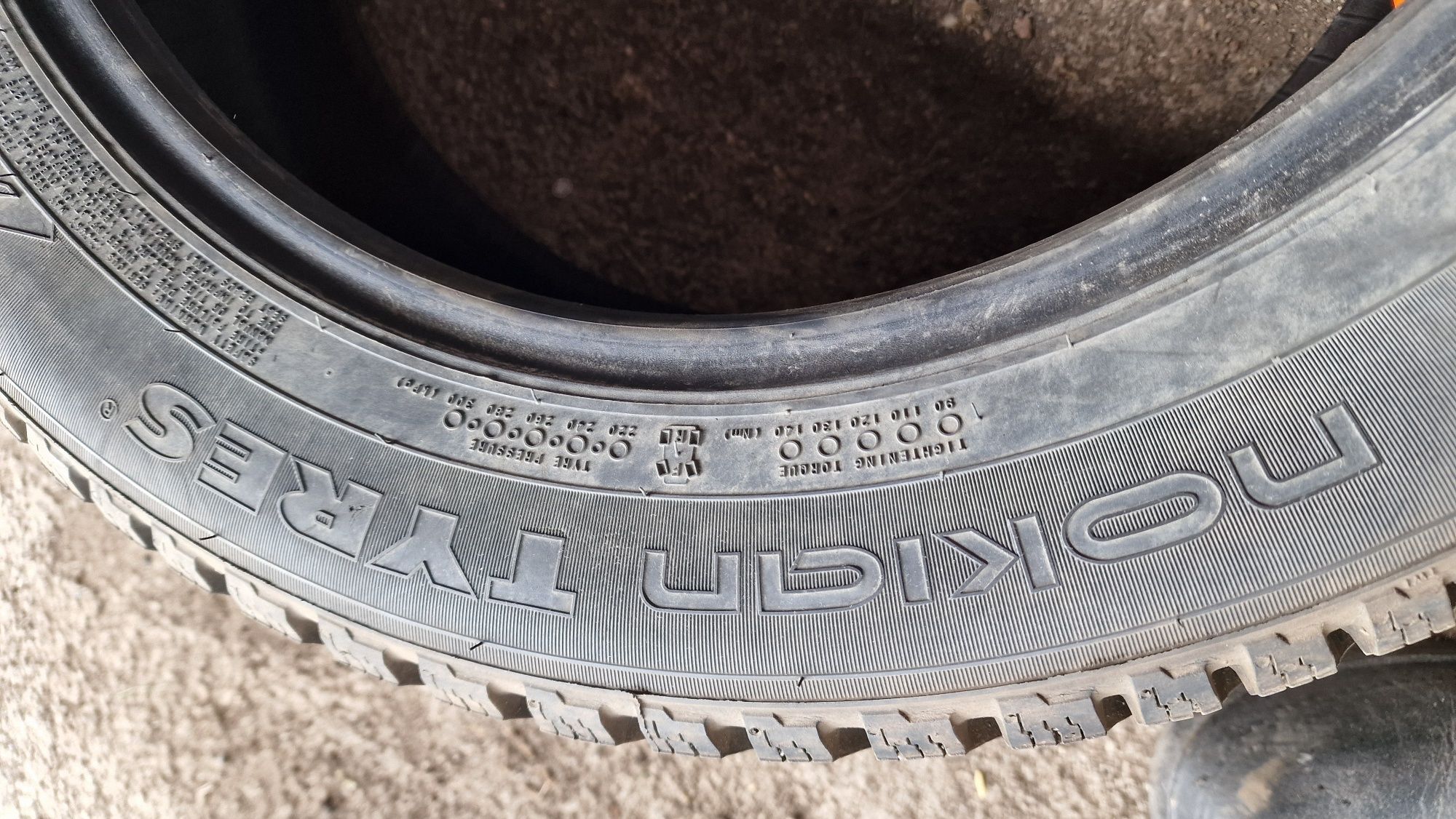 Продам шипованные шины. 228 тыс. тг. за комплект.