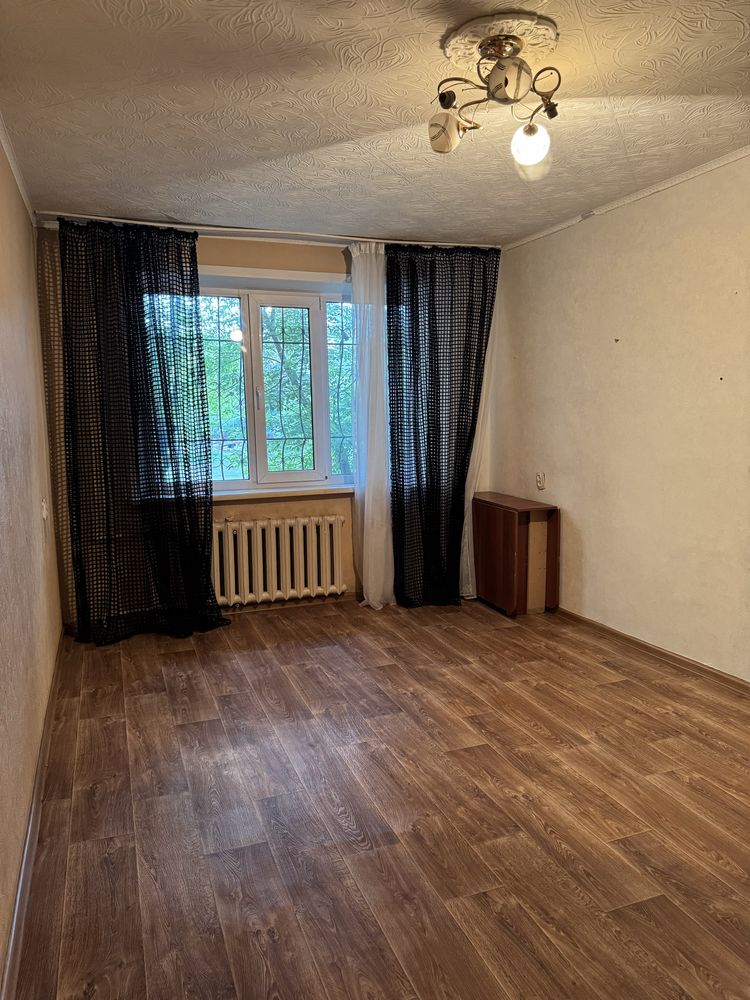 Продам квартиру 26 квартал . Дом валют транзит