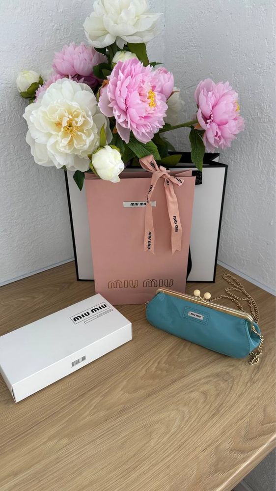 В наличии! Сумка косметичка MiuMiu Parfums