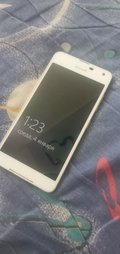 Смартфон Microsoft lumia 650