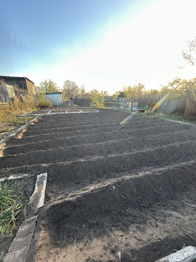 Продам дом в центре посёлка. Новодолинский