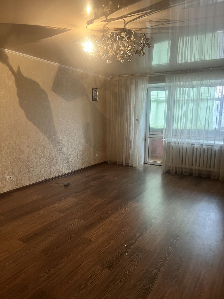 Продам 2-комнатную квартиру!