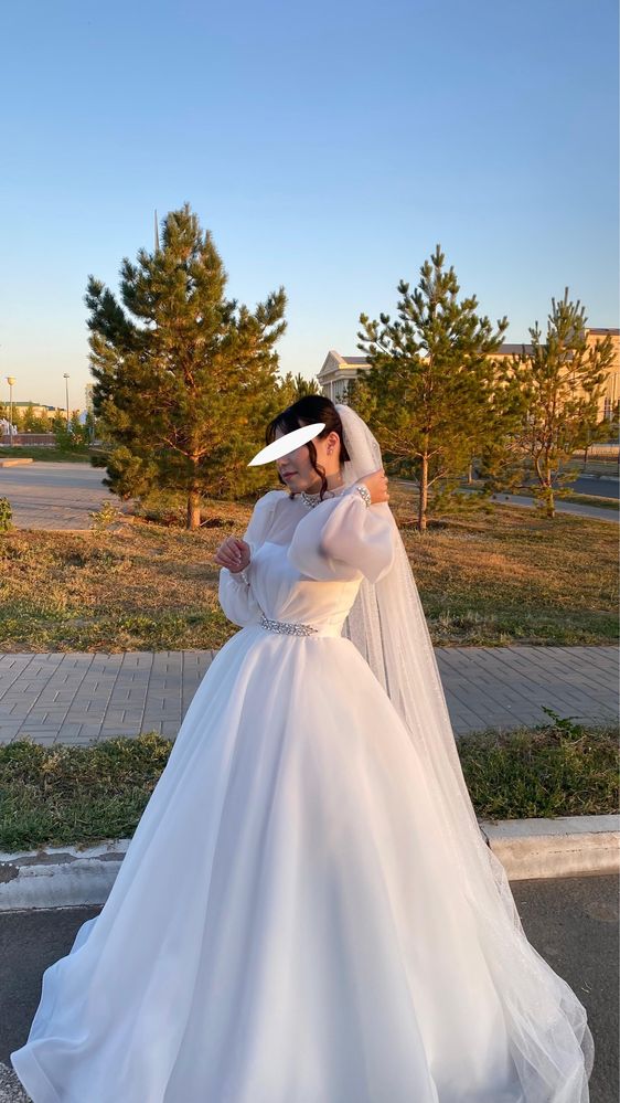 Свадебное платье