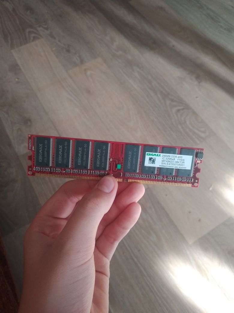 продам карту памяти память 256mb ddr ecc pc3200 kingmax