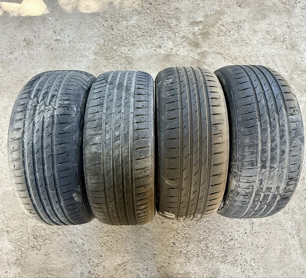 Продам комплект летних шин 225 55 R16