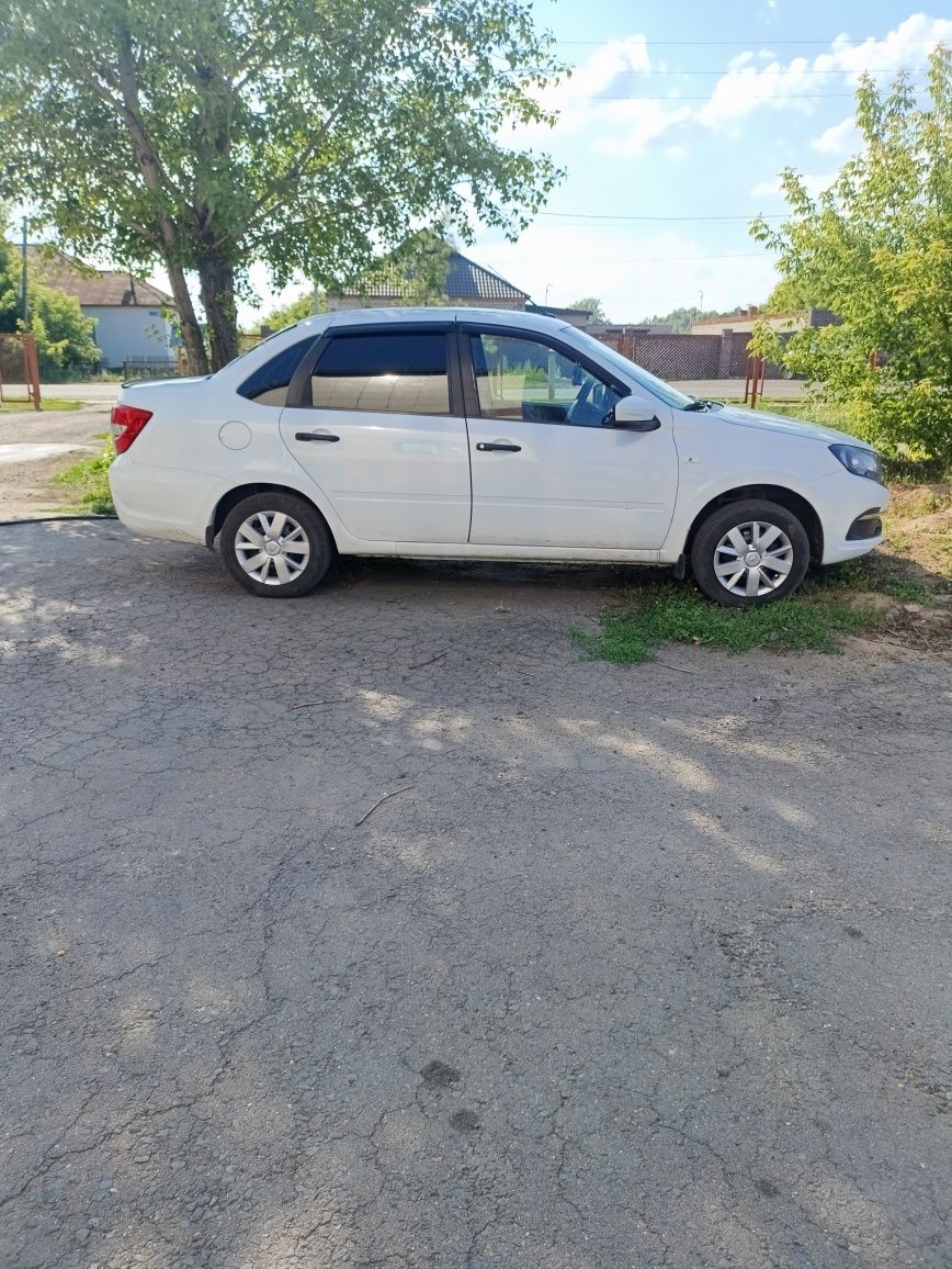 Продам Лада Гранта. В отличном состоянии.