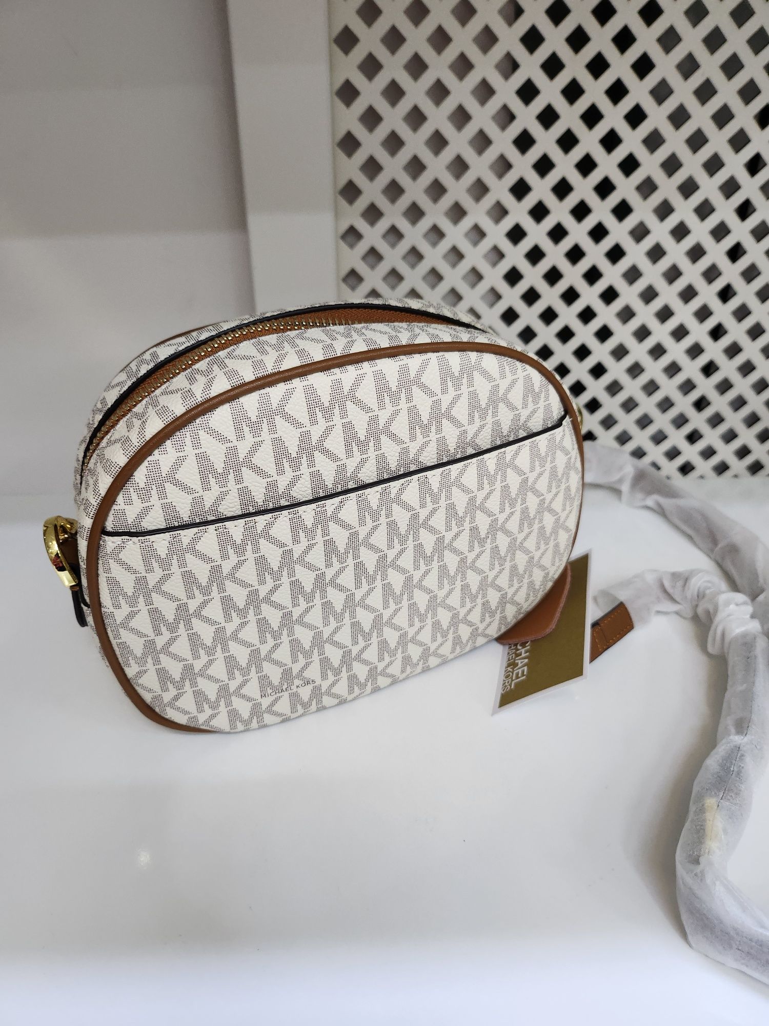 Сумка Michael Kors в фирменной подарочной коробке