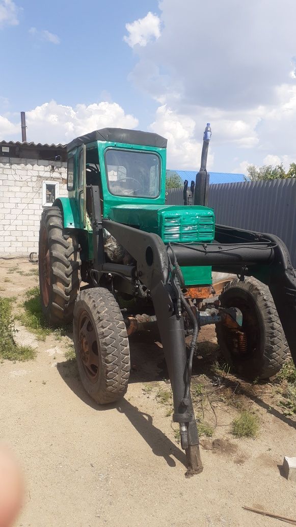 Продам трактор т40