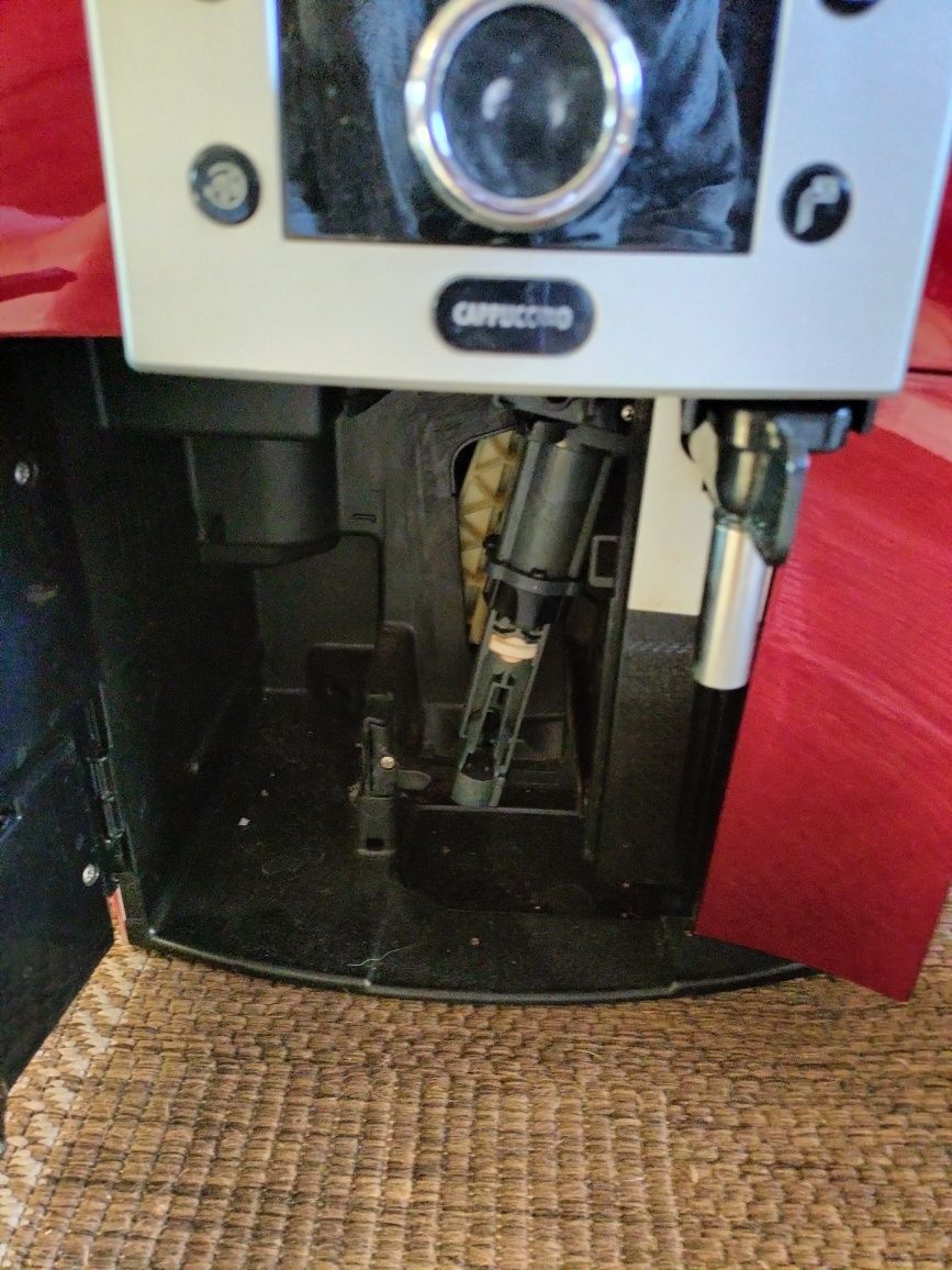 Кофемашина Delonghi 5550