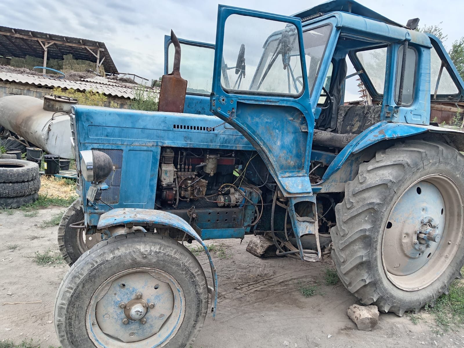Продам трактор в хорошем состояний