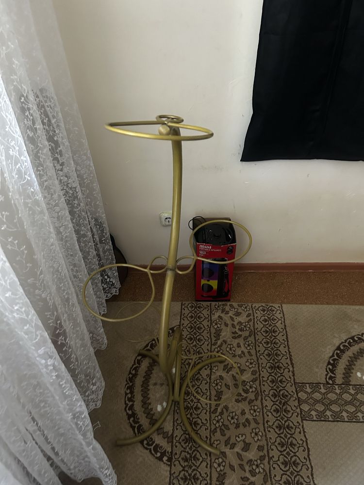 Подставка для цветы