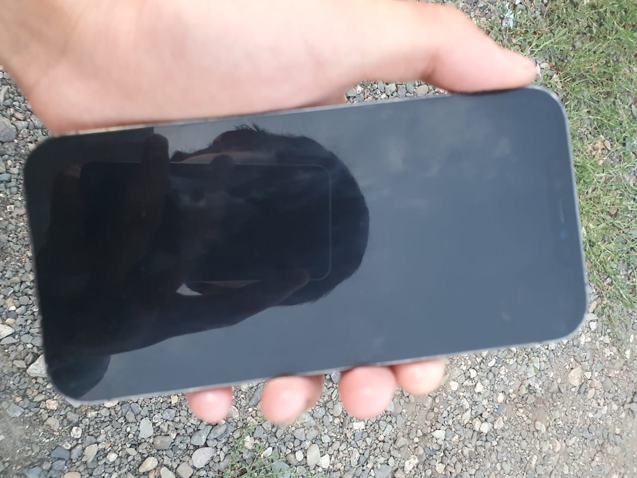 Продам Айфон 12promax