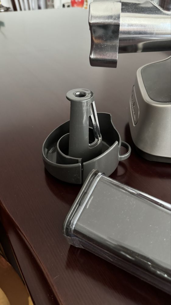Мясорубка Moulinex hv9