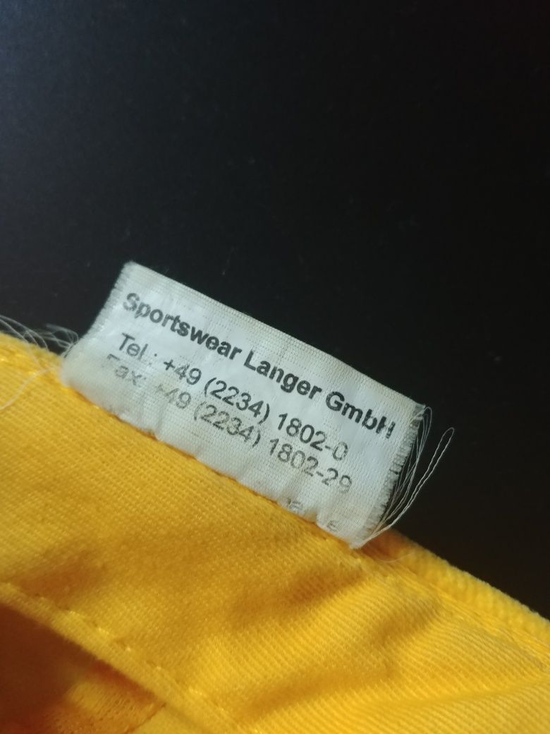 Продаю мужскую бейсболку DHL