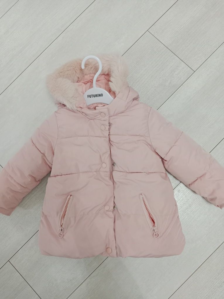 Продам куртку Zara на 2-3 года рост 98