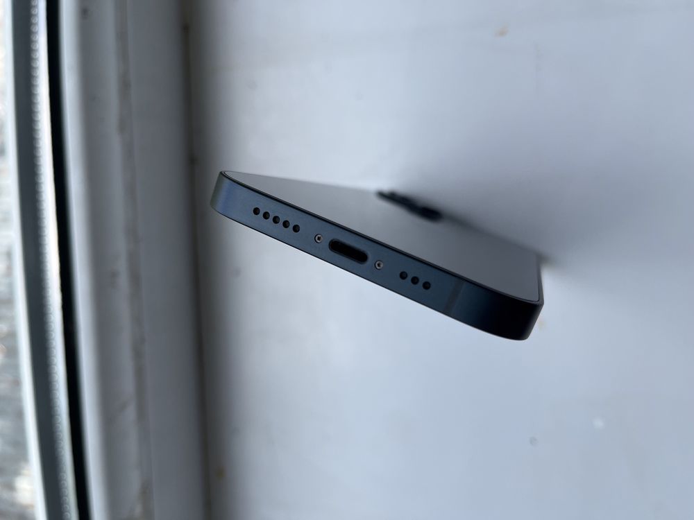 iPhone 13 128гб New черный, без комплекта