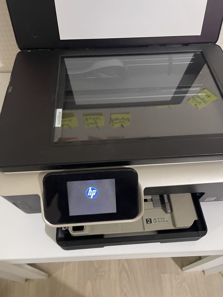 HP 6525 принтер в хорошем состояний,без картриджа