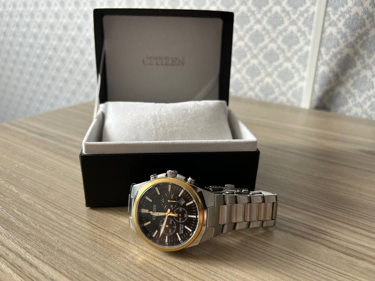 Продам оригинальные японские часы citizen AN8174-58E