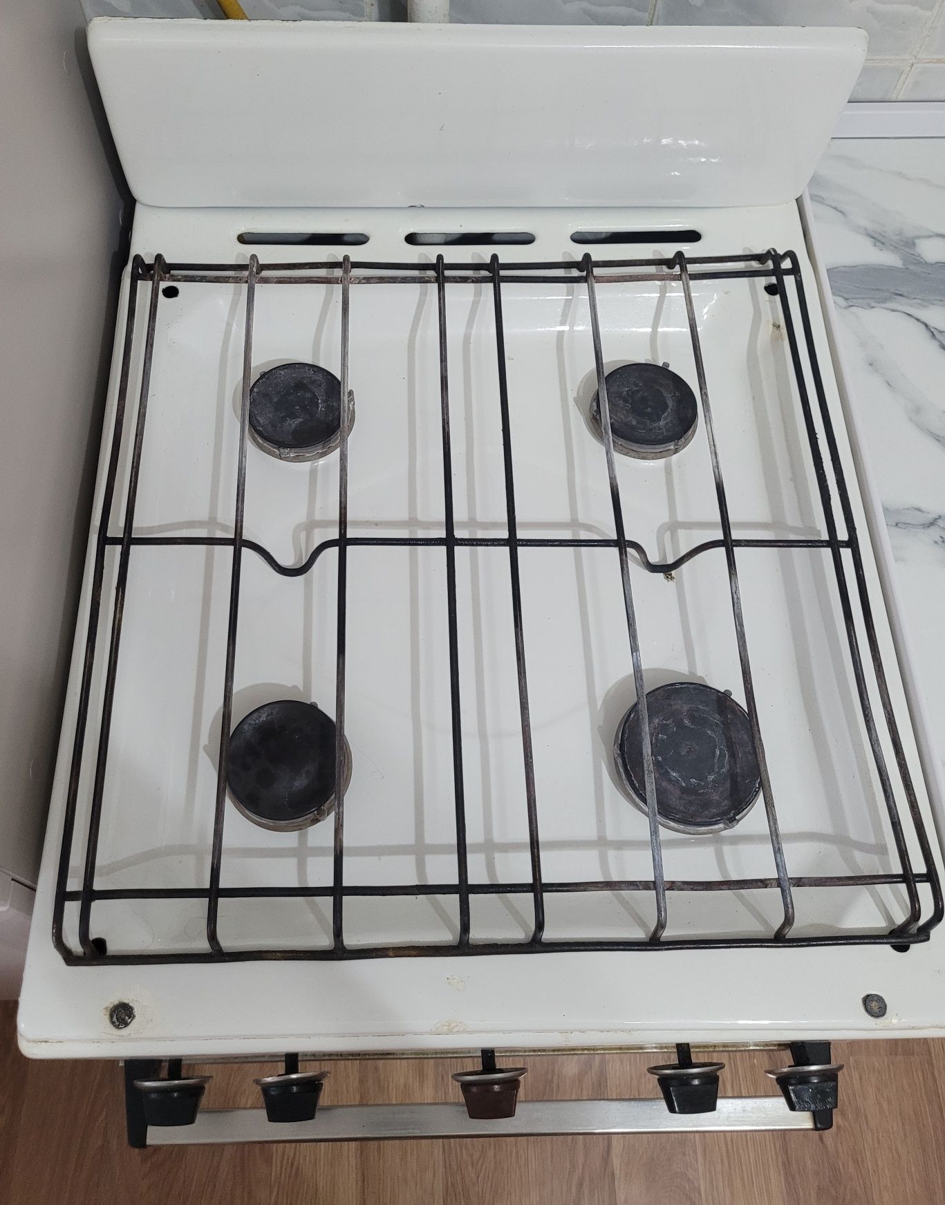 продам газовую плиту