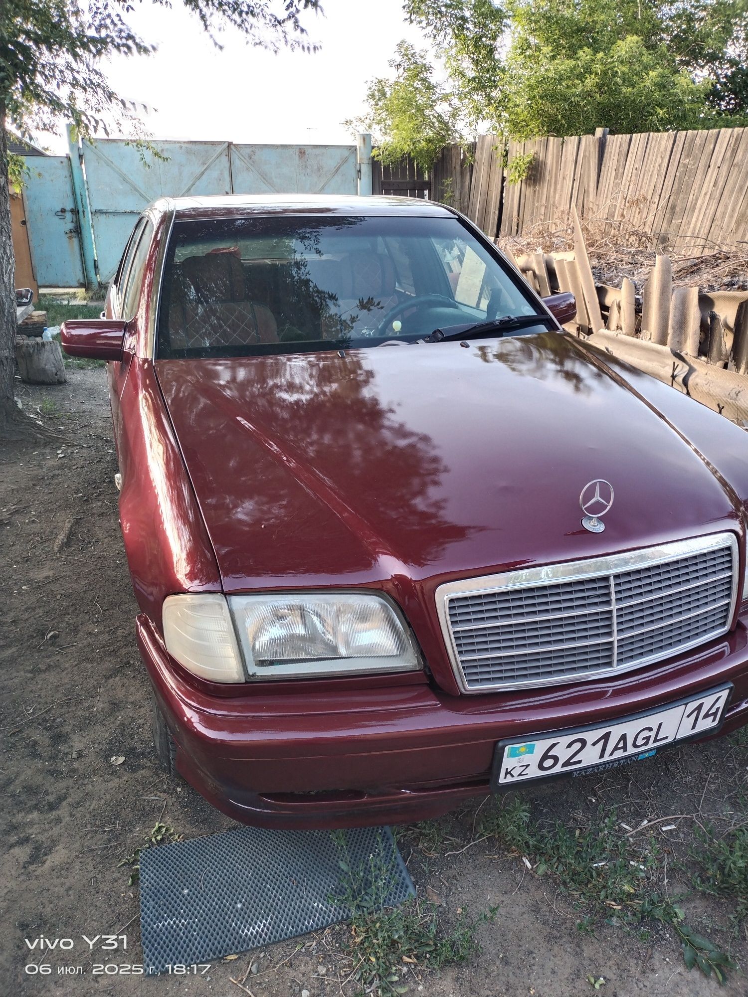 .Мерседес с180..