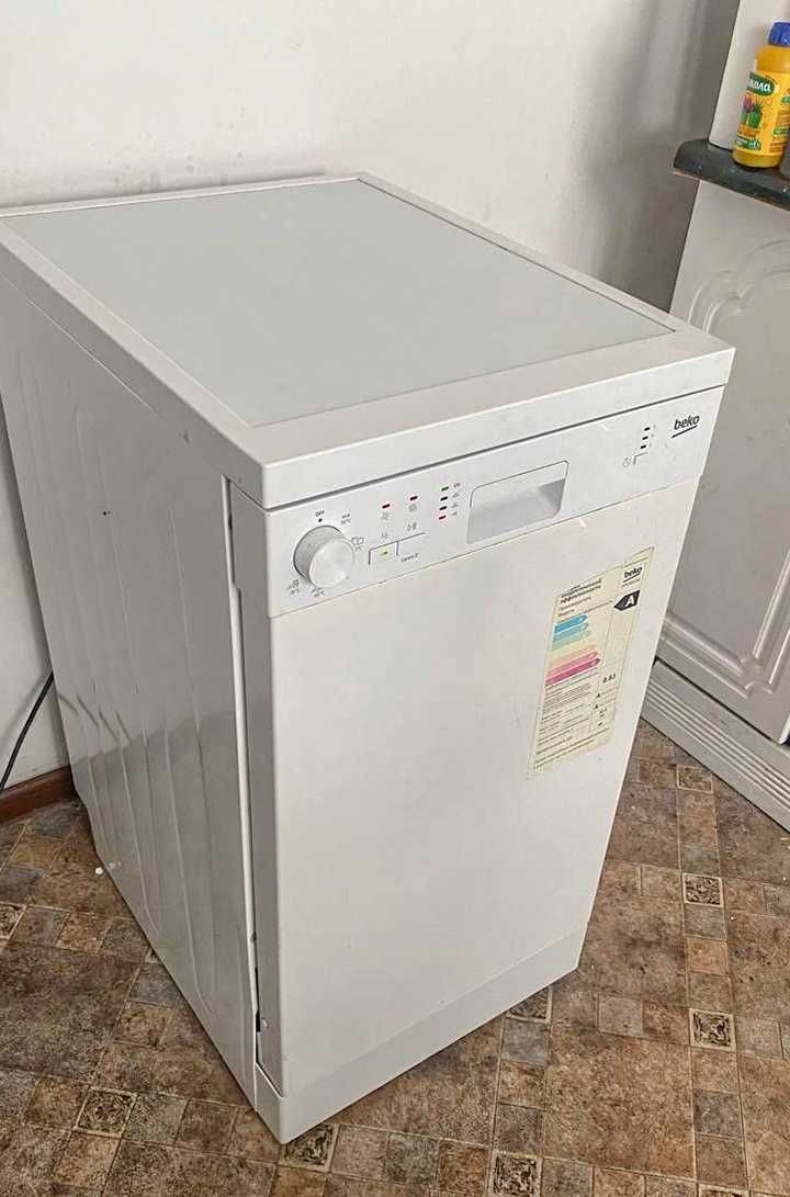Посудомоечная машина Beko DFS05012W