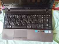Ноутбук Samsung NP300E5X