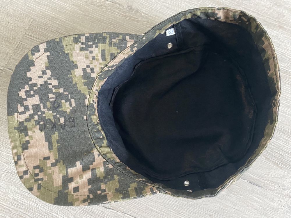 военная униформа (комплект) качественная, по низкой цене