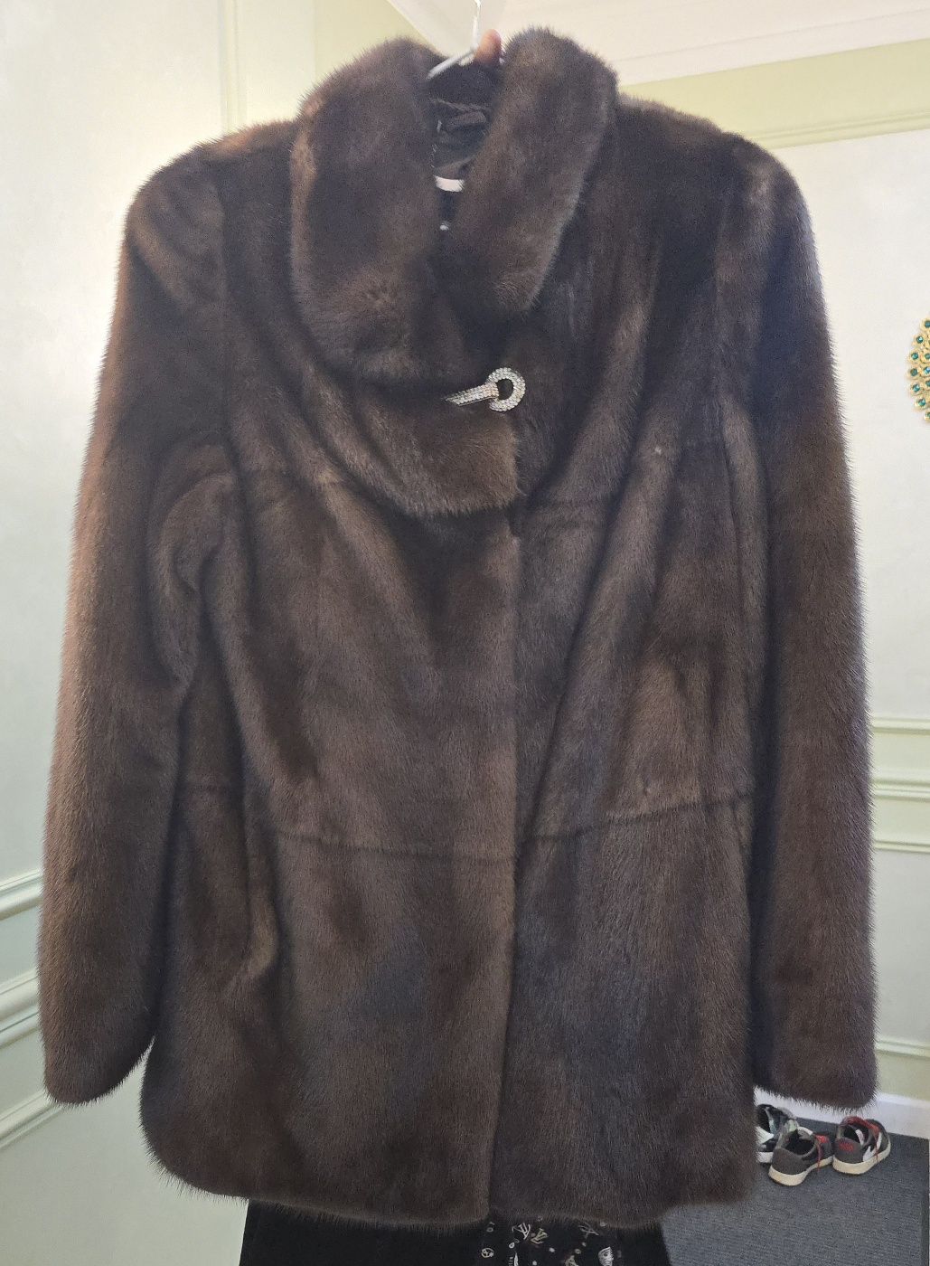 Срочно Продам 2 шубы