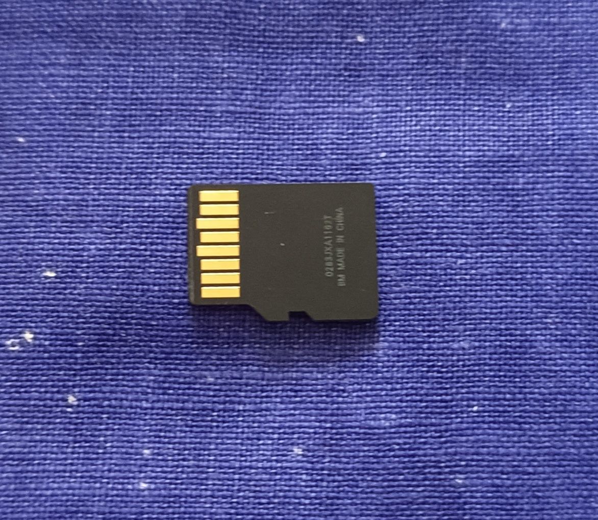 Продам карту памяти 32 GB