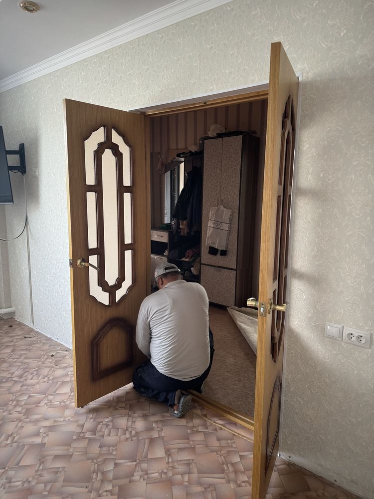 Продам межкомнатные деревянные двери