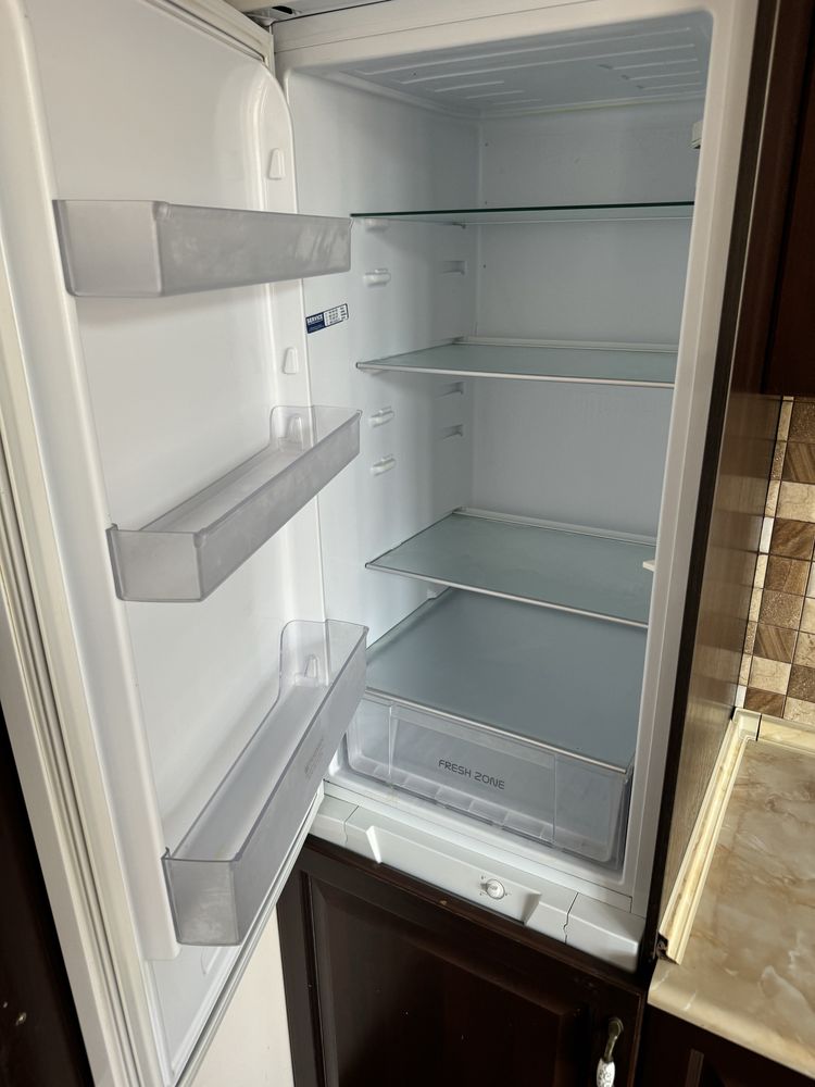 продам кухонный гарнитуру