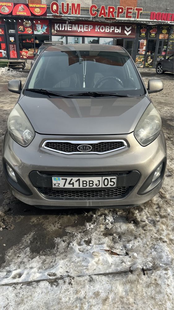 Kia Picanto машина