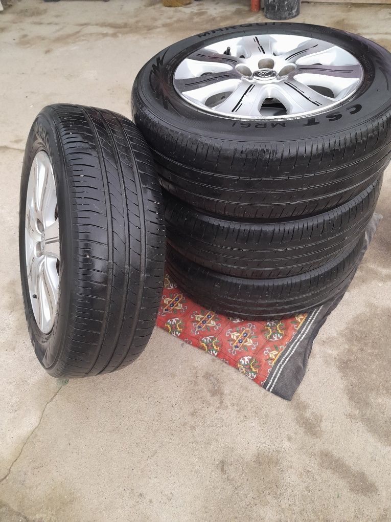 Продам диски в хорошем состояний 195/65/R15