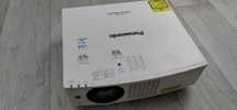 Проектор Panasonic PT-VMZ40, + Полотно,+ кронштейн