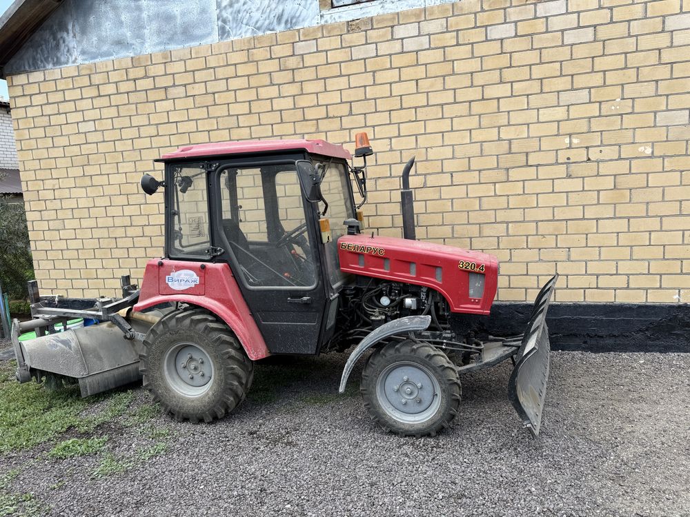 Продам трактор Беларус-320.4