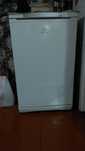 Срочно торг. Морозилка indesit (1м x 60см).