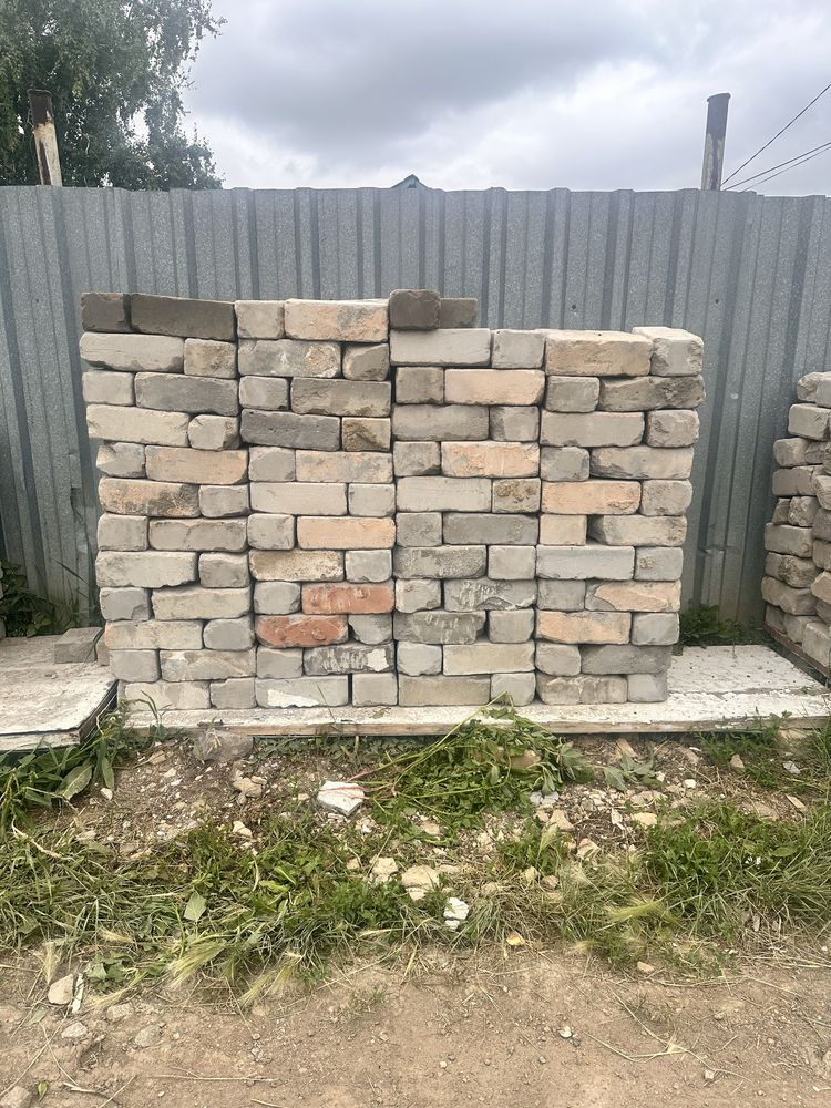 Продам кирпичи, селикатные полуторка, селикатные