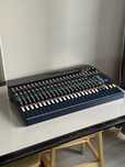 Soundcraft efx20 профессиональный микшерный пульт